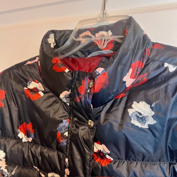 GANT Navy Floral Print Quilted Puffer Jacket Size M - Picture 3 of 10